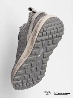 Outlet Casual Easy to Slip on Sneakers in Knit Sneakers