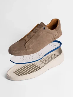 New Casual Sneakers in Premium Suede with Elastic Fastening Sneakers