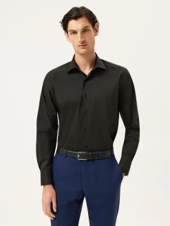 Discount Regular Fit Cotton Stretch Travel Shirt With Oxford Collar and Chest Pocket. Camisas Clássicas
