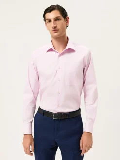 Discount Regular Fit Cotton Stretch Travel Shirt With Oxford Collar and Chest Pocket. Camisas Clássicas