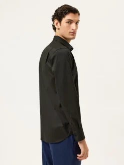 Discount Regular Fit Cotton Stretch Travel Shirt With Oxford Collar and Chest Pocket. Camisas Clássicas