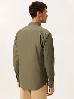 Online Regular Fit Garment Dye Poplin Shirt in Comfort Cotton Camisas Casuais|Camisas Casuais