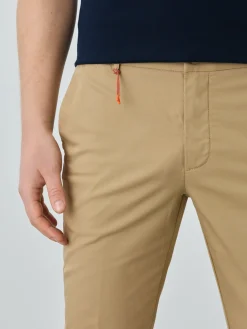 Online Slim Fit Chino Trousers With Elasticated Waistband In Water-repellent Fabric Calças Casuais