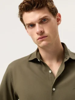 Discount Slim Fit Structured Cotton Shirt With Garment-Dyed Finish Camisas Casuais
