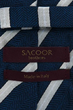 Outlet Striped Pattern Tie 100% Silk 8cm Gravatas