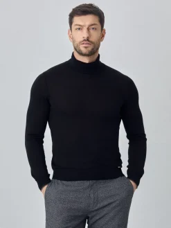 Discount Turtleneck Sweater With Long Sleeves In Extra Fine Merino Wool Camisolas